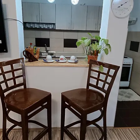 Apartment 3-bedroom Newhome *